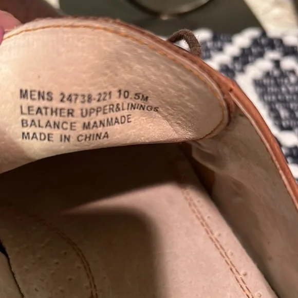 Stacy Adams Wingtip Shoes - Picture 10 of 10